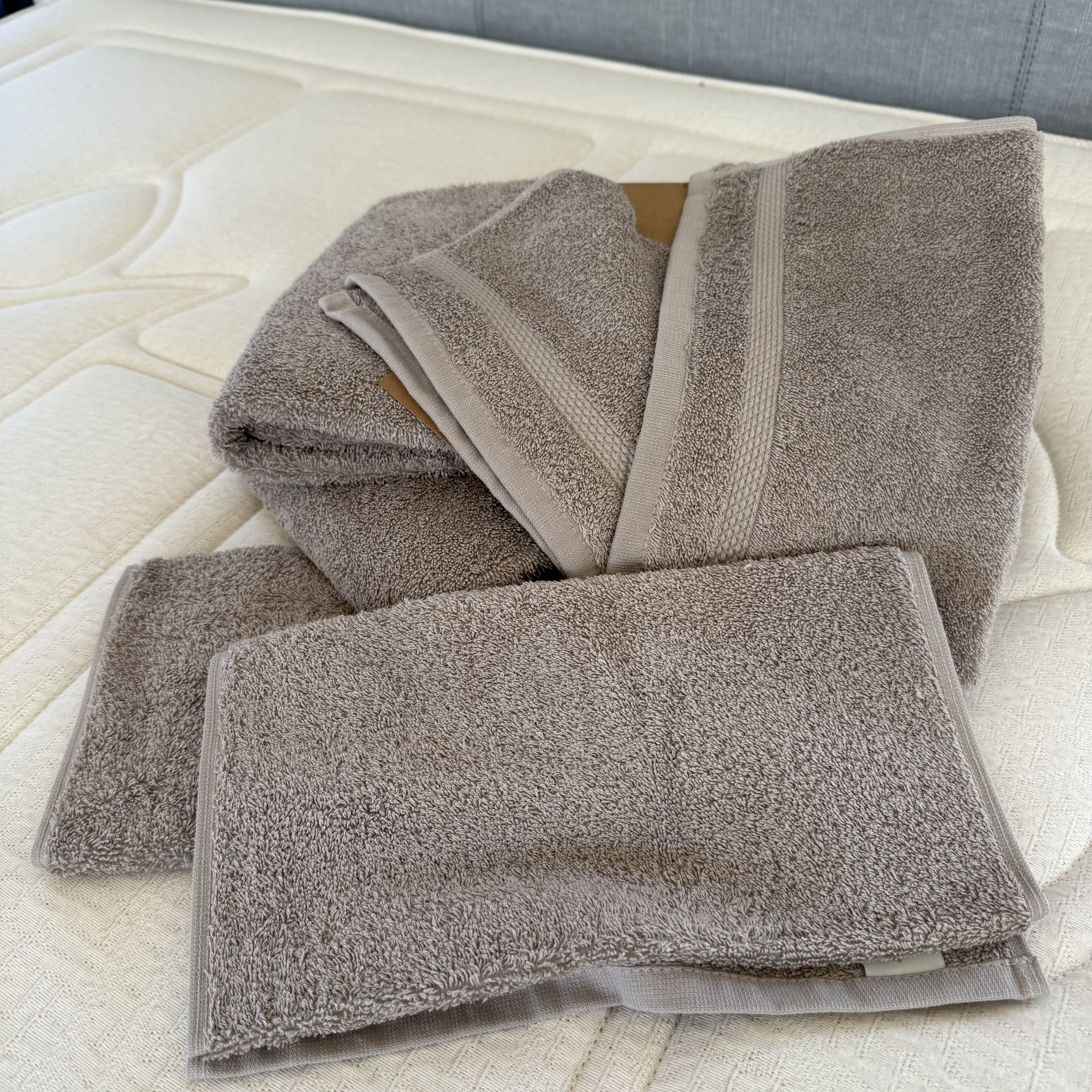 Linge de bain en destockage Sable